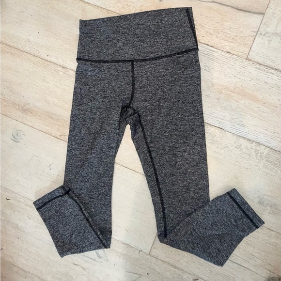 Lululemon Wunder Under HR Heathered Black 25” size 6 - Picture 5 of 8